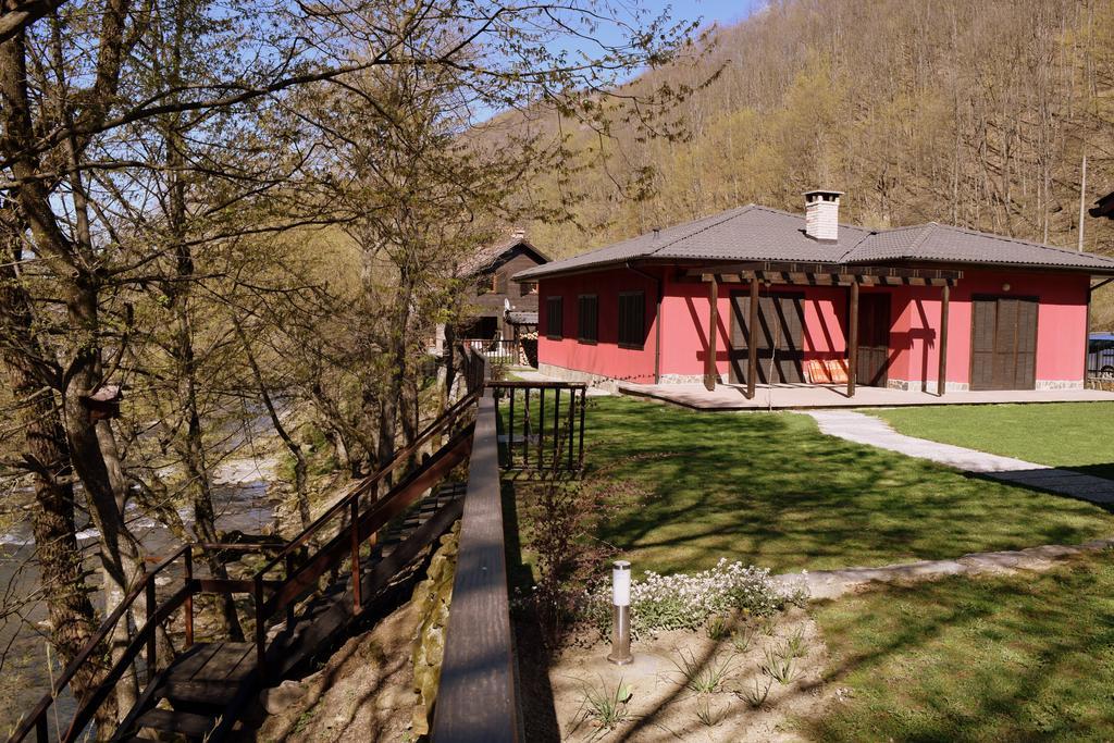 Boyana Vacation Houses Cherni Vit エクステリア 写真
